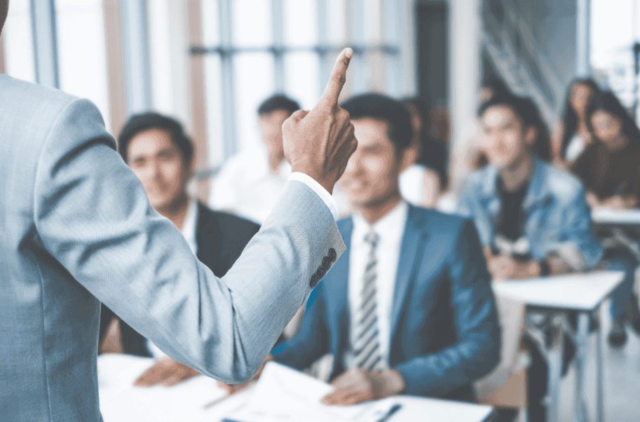 5 formas de manter a coerência e a confiança mesmo diante de decisões difíceis na liderança