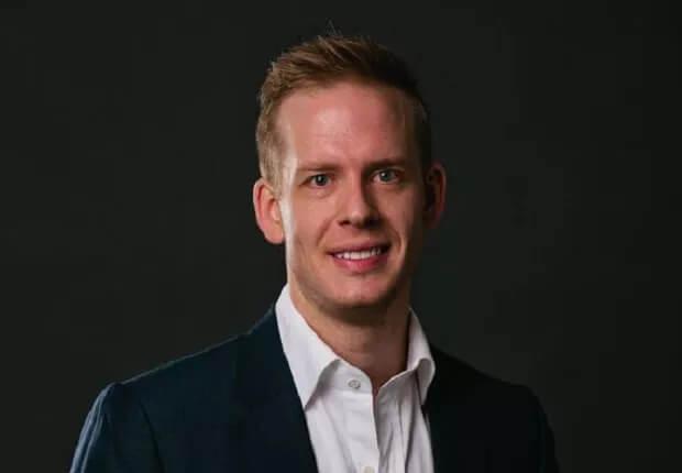 Por que o CEO da controladora de Starbucks e Subway no Brasil pode ter bens penhorados?