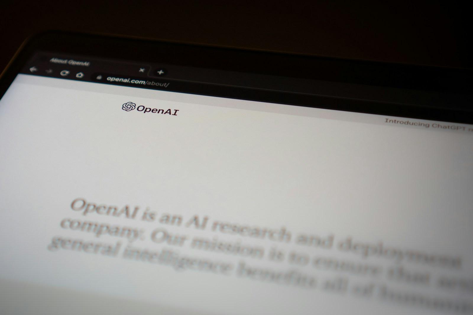 OpenAI anuncia que lançará modelo de IA de código aberto nos próximos meses