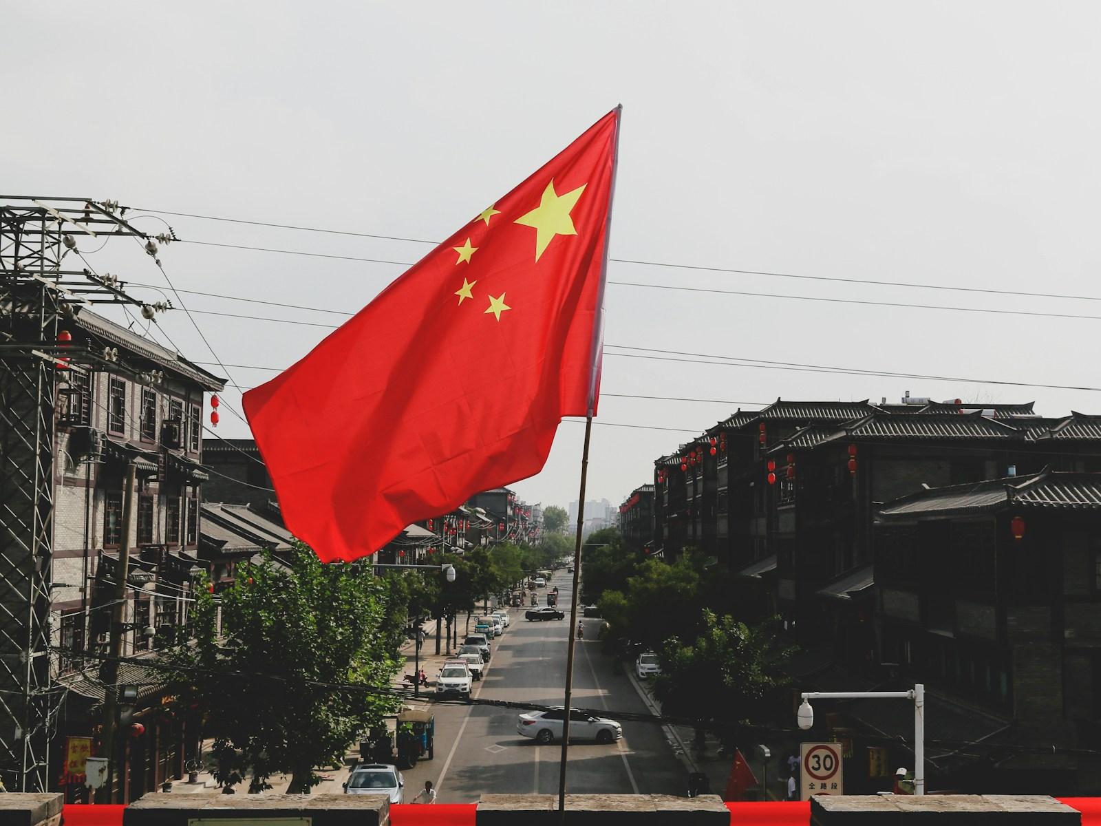 China impõe tarifa de 84% sobre produtos dos EUA e intensifica guerra comercial
