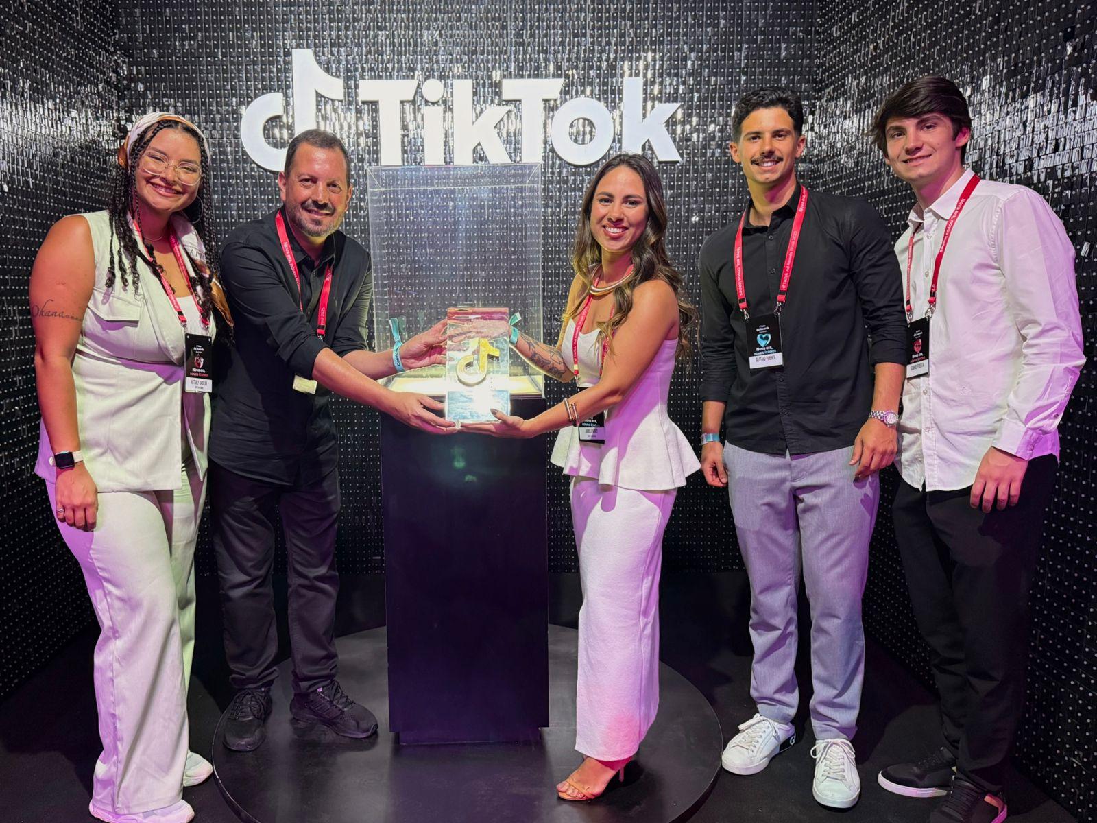 Por que o TikTok já decide para onde o brasileiro viaja