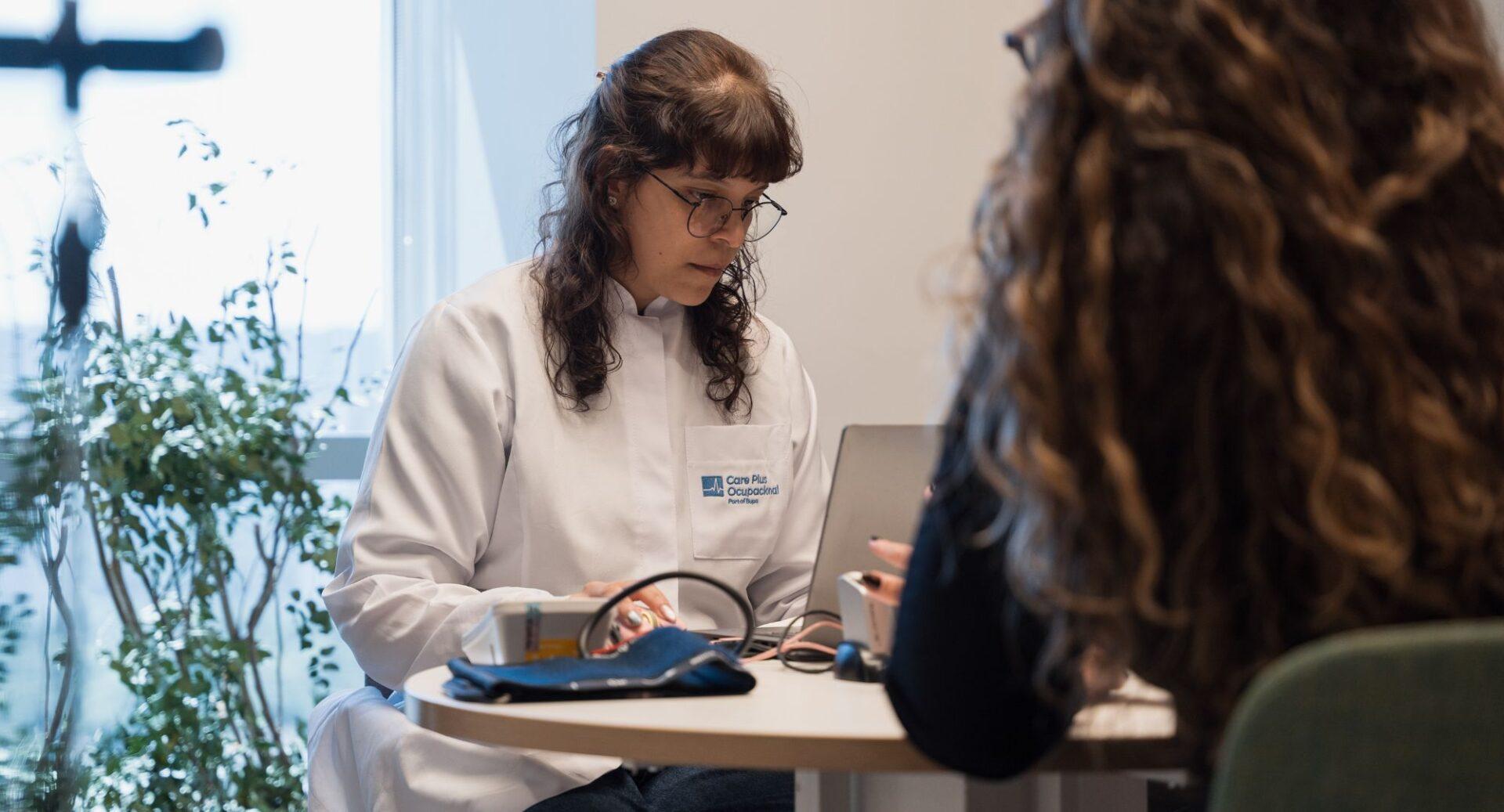 Como a Care Plus Ocupacional está reposicionando a saúde ocupacional como estratégia de negócio