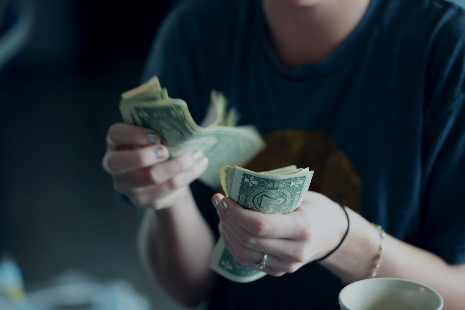 Aceitar um salário menor hoje consegue custar muito mais do que parece daqui a 5 anos