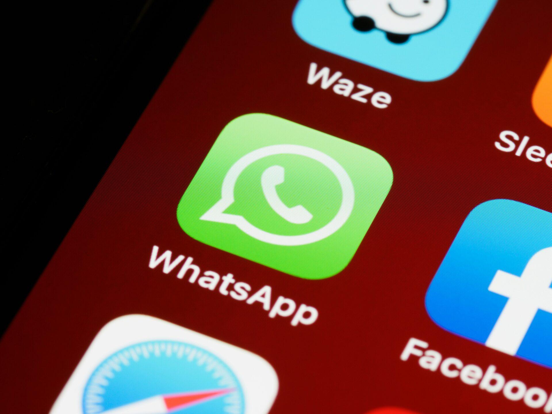Eleições 2026 podem lotar WhatsApp de mensagens políticas? Especialista alerta para risco
