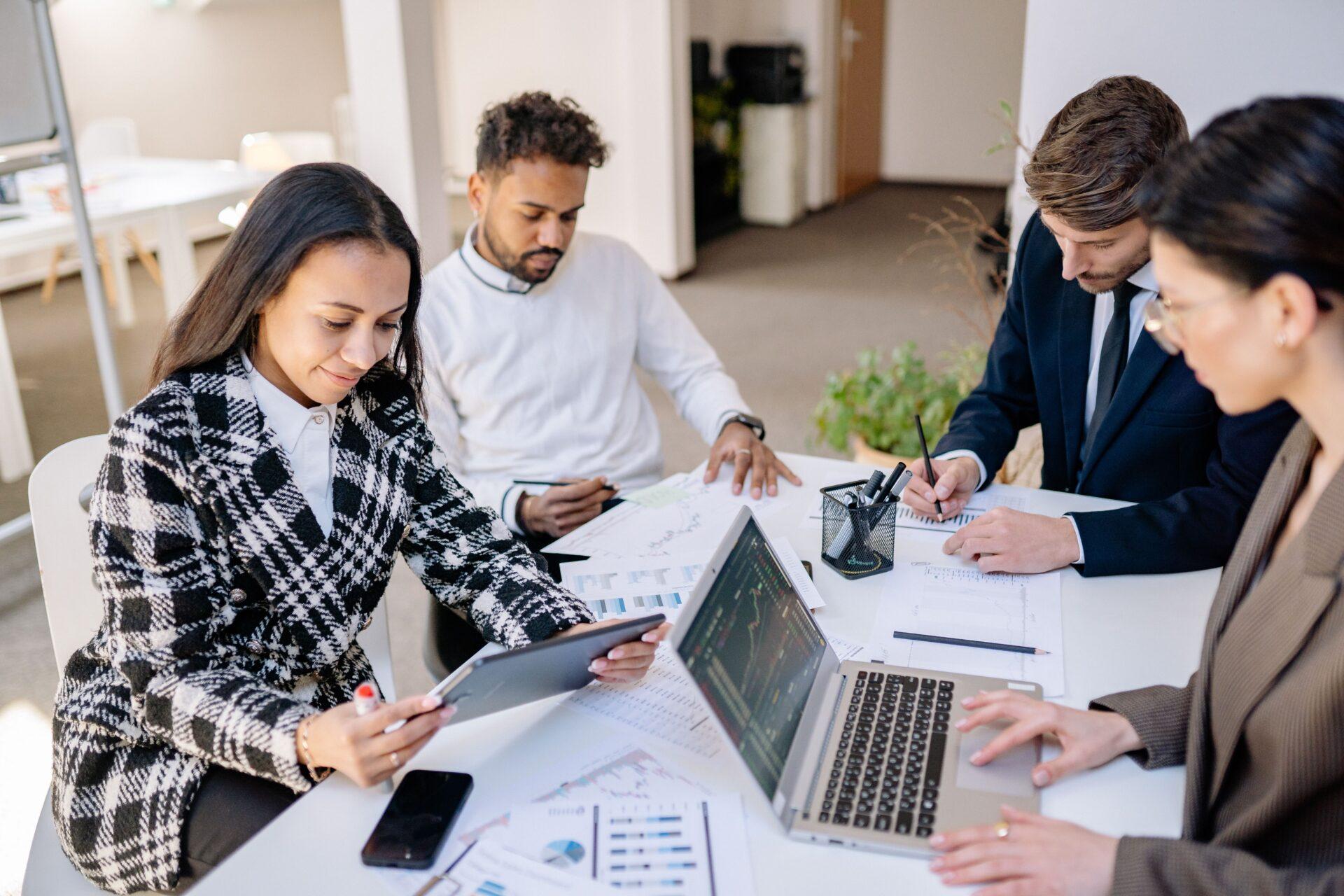 Como reduzir os custos operacionais de uma empresa sem comprometer a produtividade?