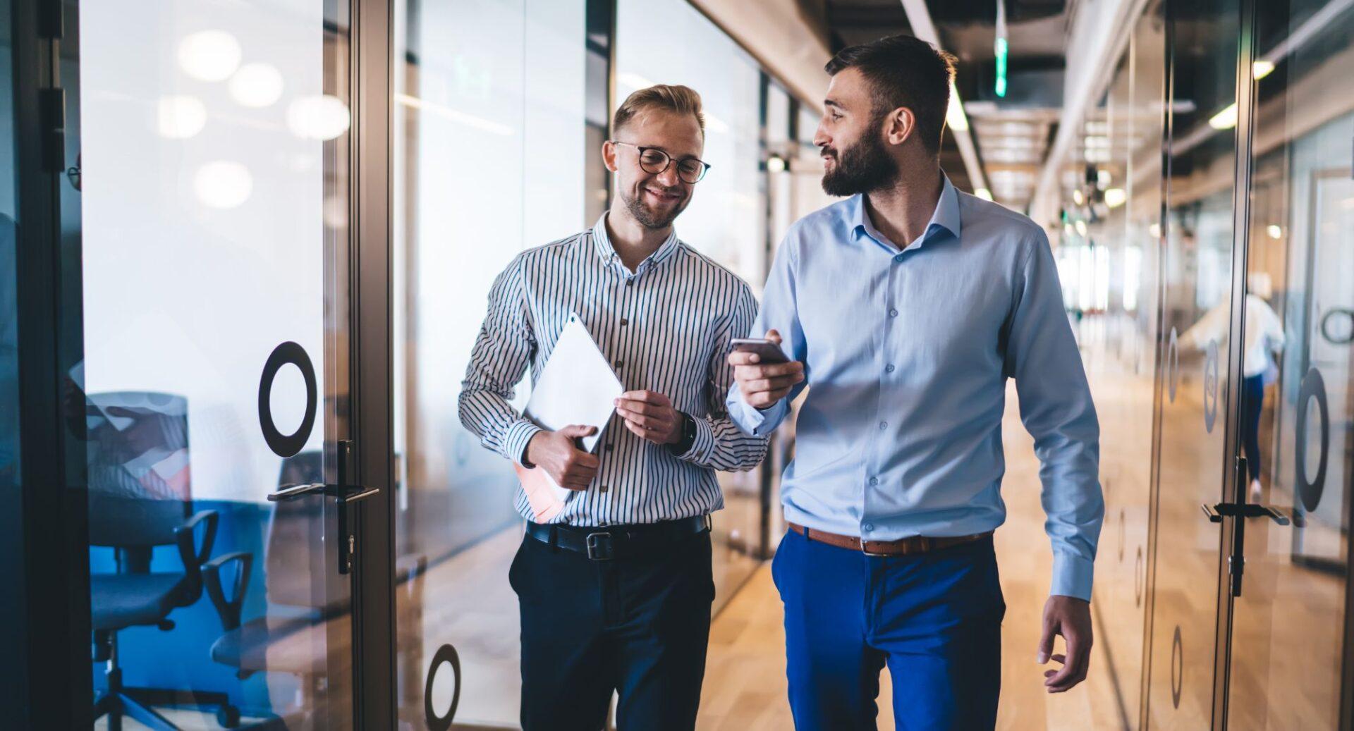 Por que alguns líderes esgotam seus times — e nem percebem