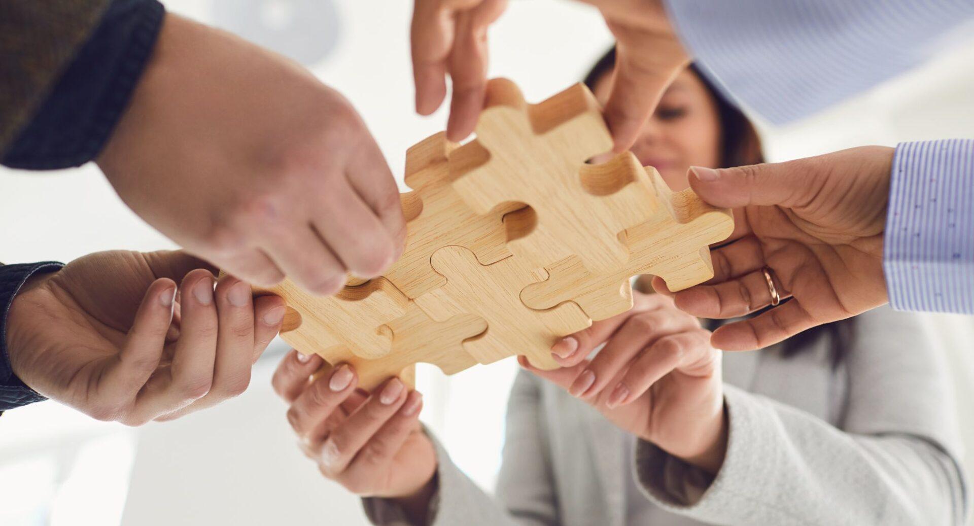 5 hábitos de equipes emocionalmente inteligentes que elevam resultados