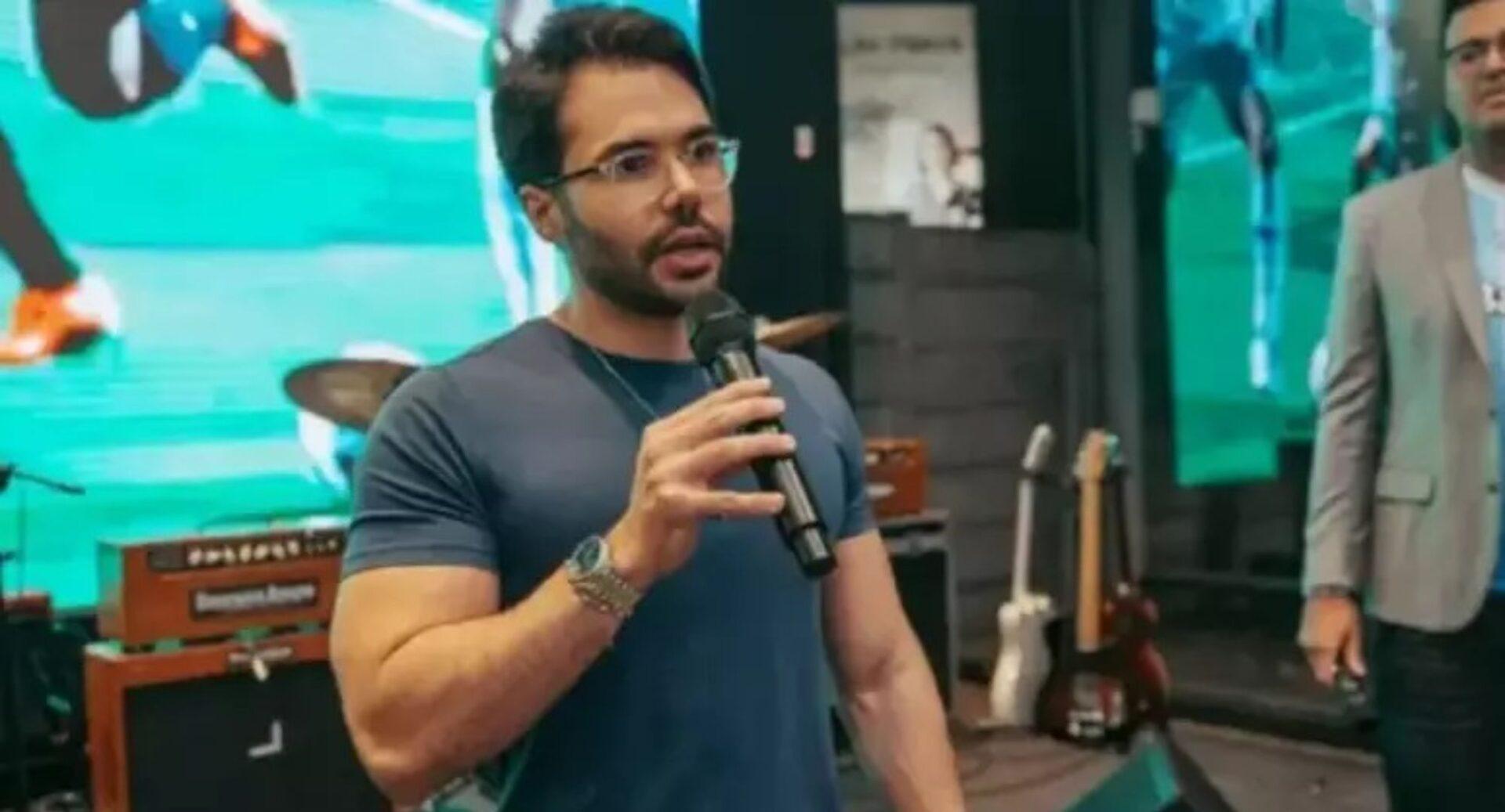 CEO da Esportes da Sorte e esposa se entregam à polícia em meio a investigações de jogos ilegais; conheça Darwin Henrique da Silva Filho