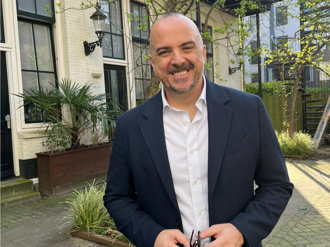 Por que este estrategista resolveu ir na contramão da IA e lançar produtora de conteúdo "made by human"?