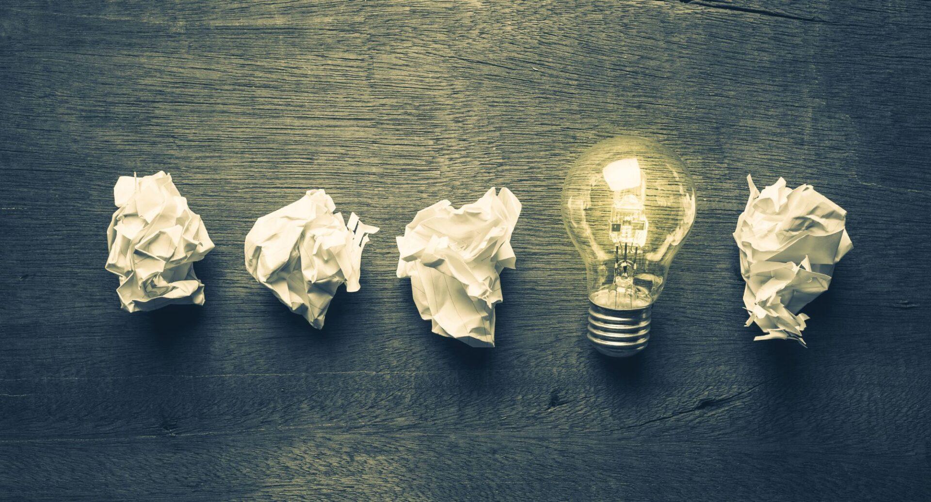 A empresa não precisa de mais ideias. Talvez precise aprender a abandonar algumas