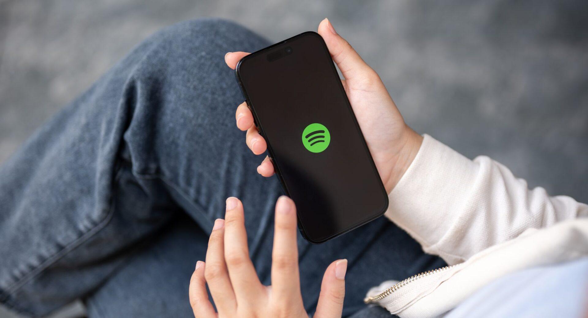 Spotify e audiolivros: quem ganha quando o mercado cresce?